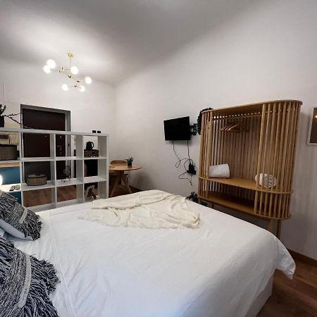 Regina Milano Ai Navigli - Sky Tv, Wifi And Breakfast Box Διαμέρισμα Εξωτερικό φωτογραφία