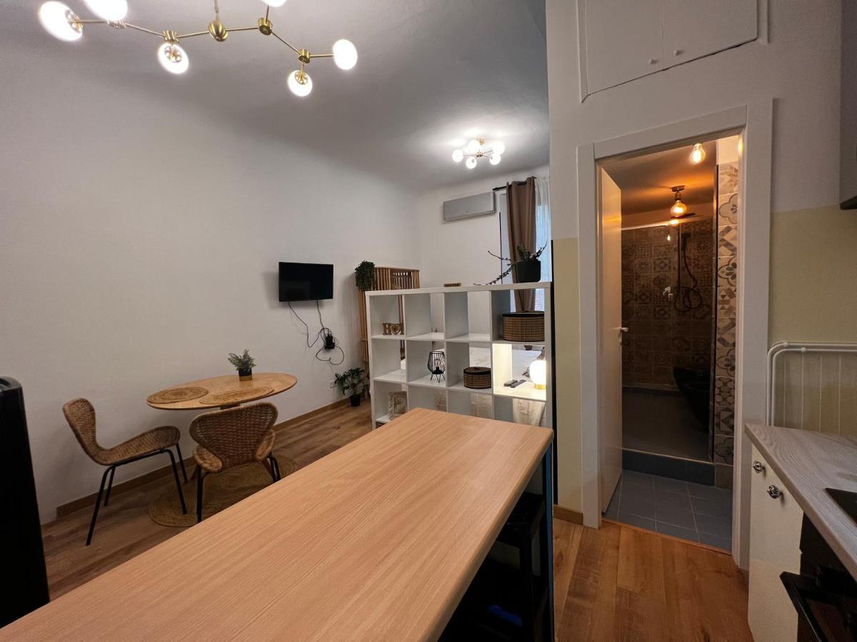 Regina Milano Ai Navigli - Sky Tv, Wifi And Breakfast Box Διαμέρισμα Εξωτερικό φωτογραφία