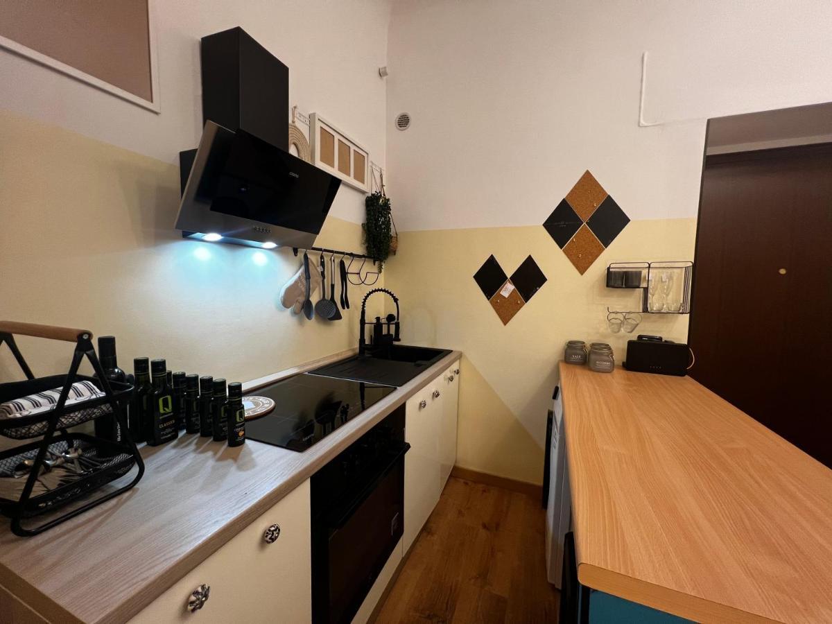 Regina Milano Ai Navigli - Sky Tv, Wifi And Breakfast Box Διαμέρισμα Εξωτερικό φωτογραφία